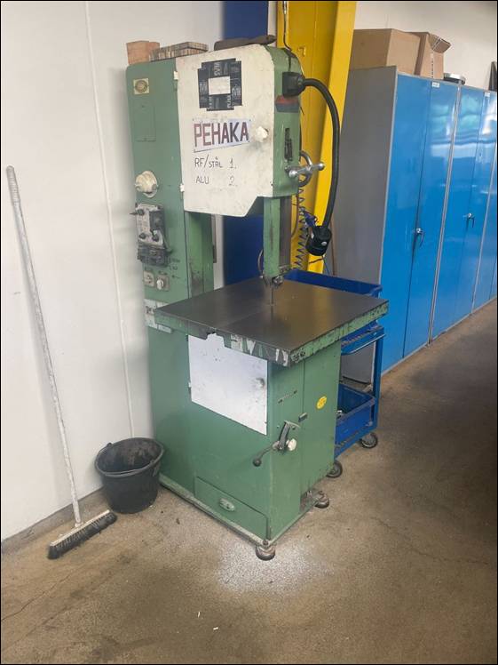 Pehaka horisontal båndsav